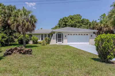 Image de Villa Rebecca, the ideal tranquil spot for discovering the beauty of Sw Florida.