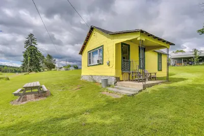 Image de Historic Honesdale Cabin on Farm & Animal Rescue!