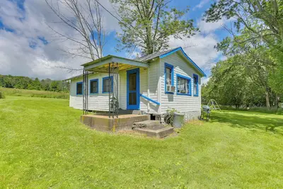 Image de Honesdale Cabin: 110 Shared Acres, Animal Rescue!