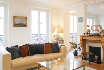 Image de Appartement haussmanien cozy au coeur de Paris