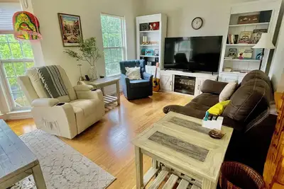 Image de 6 Minutes to Bethany Beach! Spacious, clean and well stocked 4b Townhome