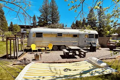 Image de The Happy Camper 10 minutes from Weat Glacier