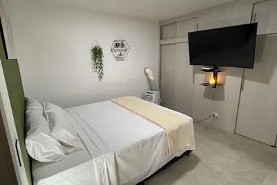 Image de Apartamento Medellín Laureles Aire Acondicionado - 303