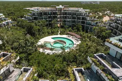 Image de Luxury Loft l close to the beach l 4 pools