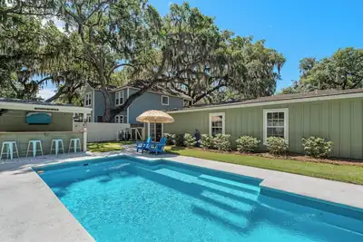 Image de Fishcamp on 14th - Renovated & Walkable in Port Royal w/ Pool