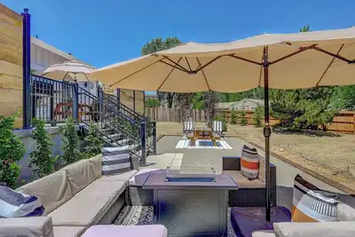 Image de New home with fabulous outdoor spaces