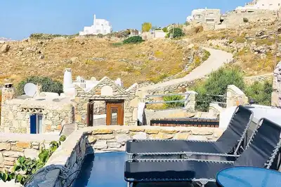 Image de Cycladic Suite Just For Two with Private Terrace, Jacuzzi & Loungers to Admire the Aegean Sunsets!
