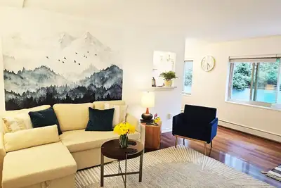 Image de Cozy/Clean 1br (Free Parking) Downtown/Conv Center