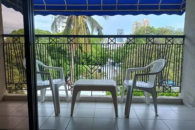 Image de Beautiful Apartment With Ocean View, Only 20 Mtrs From The Beach