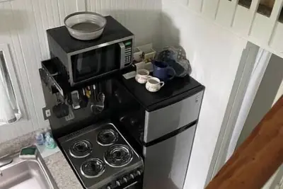 Image de Tiny Living/With all you need nearby-\n\n
