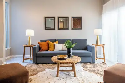 Image de 3br The Montrose Collective C, Walk to Food & Fun ⭐️⭐️⭐️⭐️⭐️