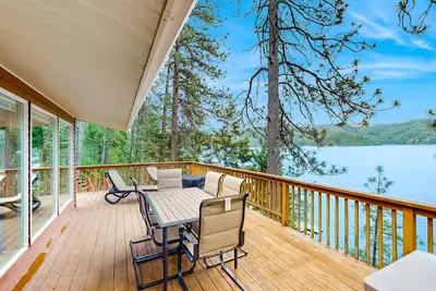Image de Lake Front Paradise with private dock and Private Beach