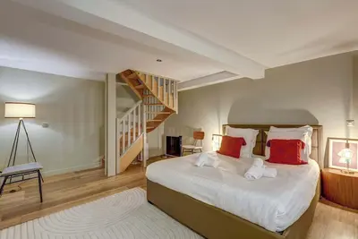 Image de Place de la Nation Cozy 2bd Duplex