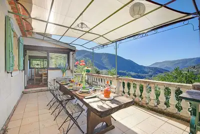 Image de Villa Benni - Swimming pool mountain view, Levens, France