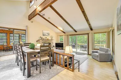 Image de Clifton Township Home w/ Deck & Heated Sunroom!