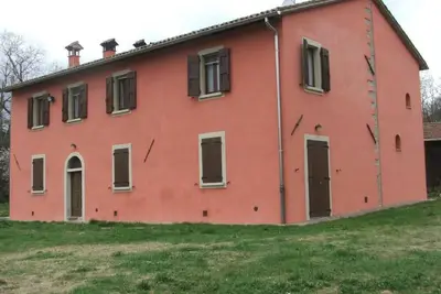 Image de Maison de vacances confortable à Tredozio, avec barbecue
