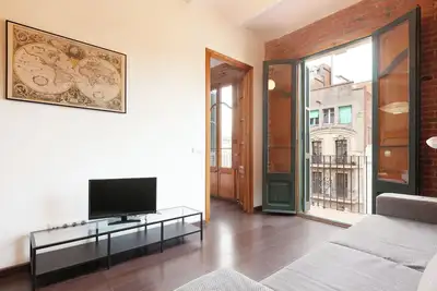 Image de Classic Style Apartment by Sagrada Familia With Balcony and