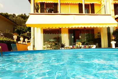 Image de Maison de vacances privée avec climatisation, piscine, bain à remous, Wifi, Tv, terrasse