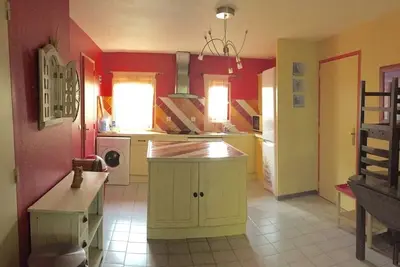 Image de Mas  Gite de France 3 epis avec jardin privatif, véranda, accès direct étang