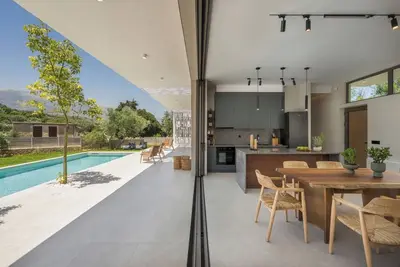 Unique Villa Grego, Heated Pool