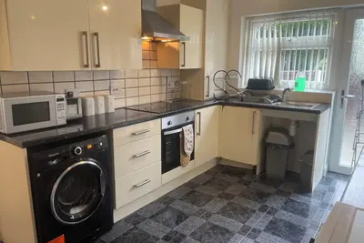 Crompton Haven. 4 Rooms 1min to Croxteth Hall & Country Park. 14 min to Anfield.