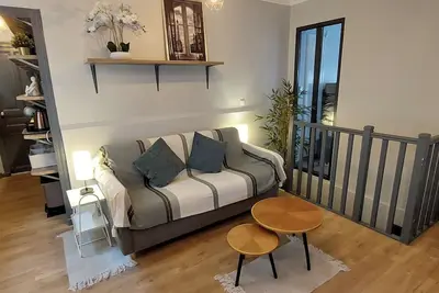 Image de 2 pièces refait à neuf à 20 min du centre de Paris