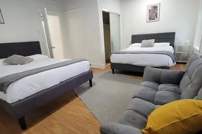 Image de Spacious 3-bedroom apartment with Ac, WiFi in charming Jersey City