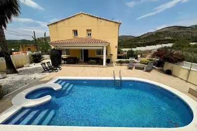 Image de Chalet Borriol Golf RentalHolidays Ref 028