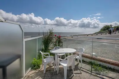 Image de Appart avec terrasse et vue mer - 30m de la plage