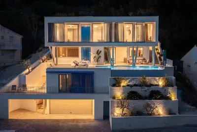 New Boutique Villa Nana with Spa zone, Heated pool and elevator