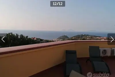 B&B con Vista Isole Eolie a 5 min dal Mare Capo D'orlando - Piscina -bici Elett