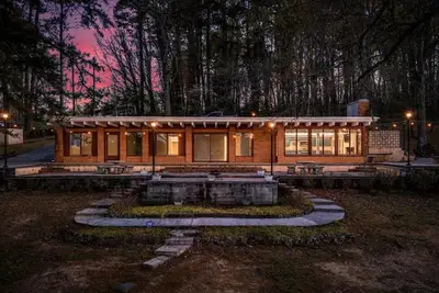 Image de Cherokee Lakefront w/ Huge Patio, Private Covered Dock & Stand-Up Paddle Boards