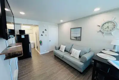Image de Cozy Crest Beachfront Condo