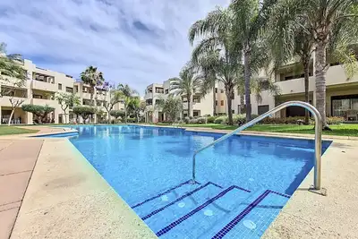 Image de Appartement avec vue sur piscine, parking et Wifi