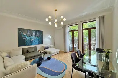 Image de One Rustaveli Suites - 1br w/balcony