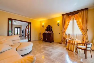 Image de The Rosa's Luxury House