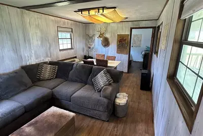 Image de Small Country Home on Private Farm\nIn City Limits of Sneads