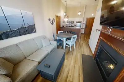Image de Sophisticated living in this 1br at Allegheny by RedAwning