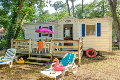 Image de Camping 4 étoiles - Piscine  - efbdeb