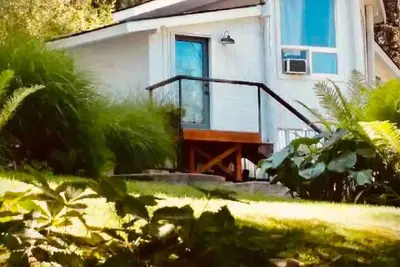Image de Cozy Sandpoint Cottage. Just a short bike to Sandpoint or Dover! \n