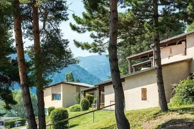 Image de Camping 3 étoiles - Piscine - efbgif
