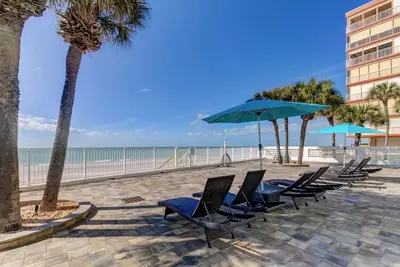 Image de Oceanfront 4b/3ba St. Pete/Clearwater. Heated Pool. Patio. Paddleboards