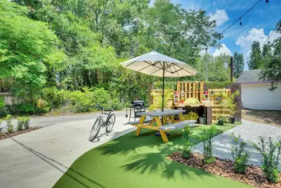 Image de Walk to Historic Dtwn: Sanford Home w/ Gas Grill!