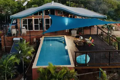 Image de Sleeps 7 Absolute Sea Views in Water Bank - Coconut Wells