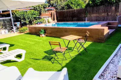 Image de Appartement \"J R Dream house\" avec terrasse, jardin et piscine