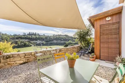 Image de Maison de campagne 'El Paller De Cal Dominguet' avec terrasse privée, Wi-Fi et climatisation