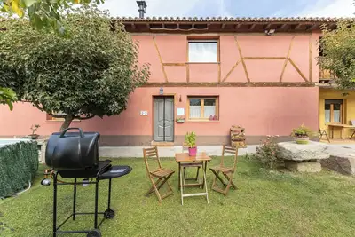 Image de Maison de vacances 'El Mirador Del Gato 1' avec vue sur la montagne, piscine partagée et Wi-Fi
