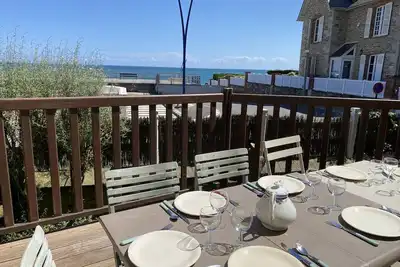 Image de Superbe Appartement à La Garde, à 20m de la Plage!