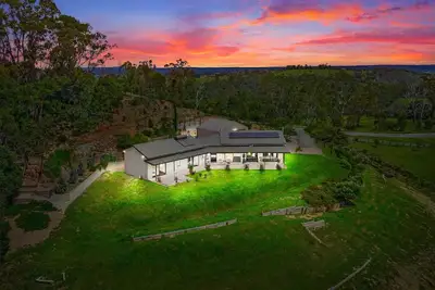 Image de Razorback Mountain Retreat - Amazing Views and Tranquility