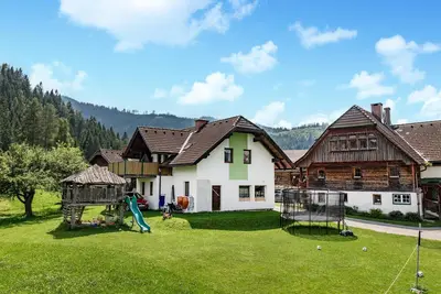 Image de Superbe maison à Aich avec WiFi